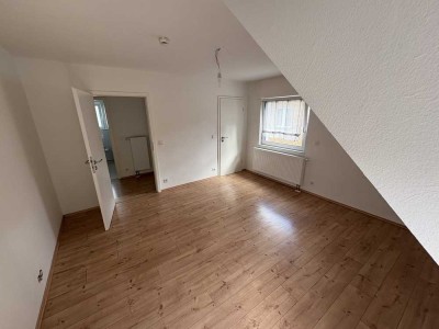 Sanierte 3-Raum-Wohnung mit Balkon und Einbauküche in Lohmar