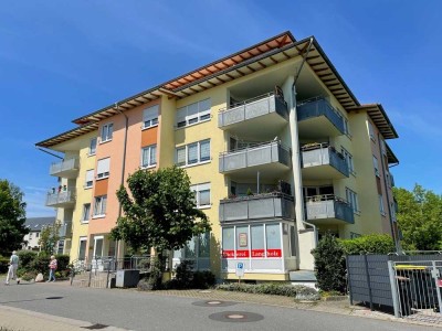 TOP Kapitalanlage mit über 5,1 % Rendite! 1-Zimmer-DG-Wohnung mit Parkplatz zu verkaufen!