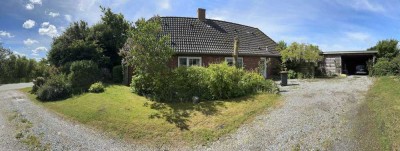 Ländliche Idylle trifft auf modernen Komfort – Einfamilienhaus auf historischer Warft in Rodenäs