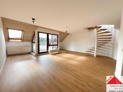 Helle 2,5-Zimmer-Maisonette-Wohnung mit schöner Aussicht