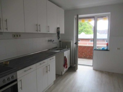 2-ZW mit Balkon am Ziegelteich 35 in Kiel zu vermieten! OTTO STÖBEN GmbH