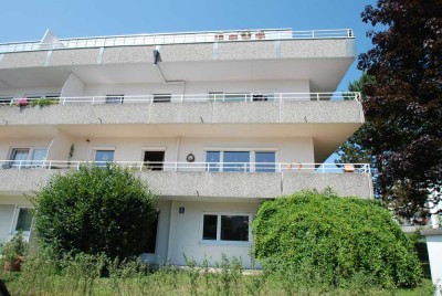 3 Zimmer Terrassenwohnung in ruhiger Lage mit TG-Stellplatz