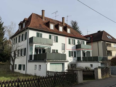 Komplett renovierte 3-Zi Wohnung im 1. Obergeschoss Degerloch / Waldau