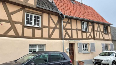 Fachwerkensemble mit drei Wohneinheiten