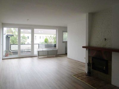 Lichtdurchflutete, zentrale 3-Zimmer Wohnung in Düren, ideal für ein Paar