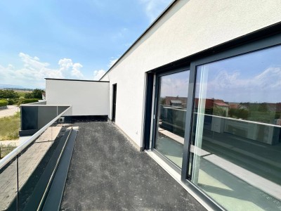 ERSTBEZUG - MODERNE DACHTERRASSENWOHNUNG MIT FERNSICHT