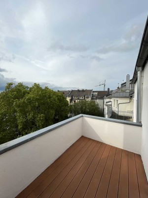 Über den Dächern Düsseldorfs - Helle 1-Zimmer-Wohnung mit Balkon in Flingern-Nord!