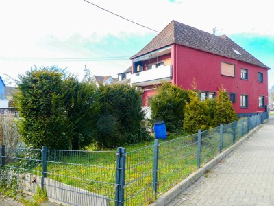 MFH mit Einliegerwohnung in Zentraler lage von Rheingönheim!