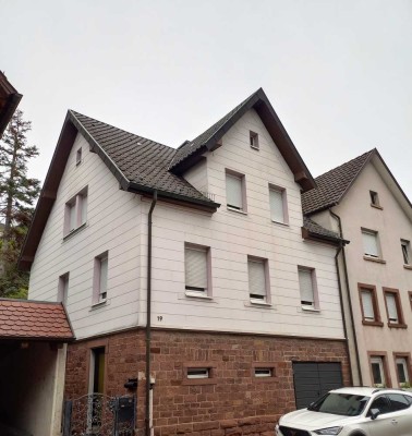 Solides Haus für Ihre Familie - sofort beziehbar !!