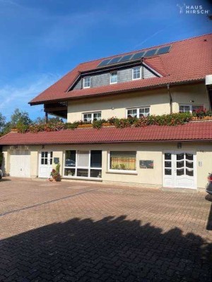 Haus im Haus, Mehrfamilienhaus mit 3 Parteien: Große Balkone & super Grundrisse!