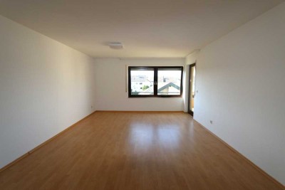 Lichtdurchflutete 3-Zimmer-Wohnung in ruhiger Lage