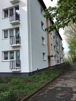 *2-Zimmer-Wohnung mit Balkon in zentraler Lage*
