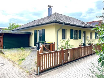 Mediterraner Bungalow in ruhiger Lage – fußläufig zum Schleiufer, Hafen und Altstadt