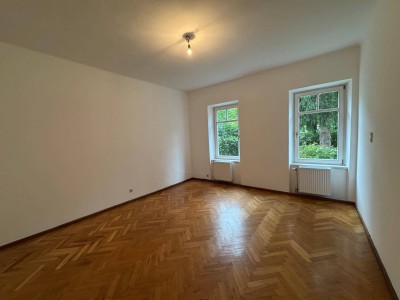 Zentraler Wohntraum für Zwei Nähe Steinerne Brücke
