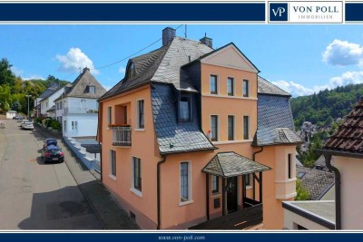Einfamilienhaus mit Einliegerwohnung und charaktervollen Stuckdecken zentral in Idar!!!