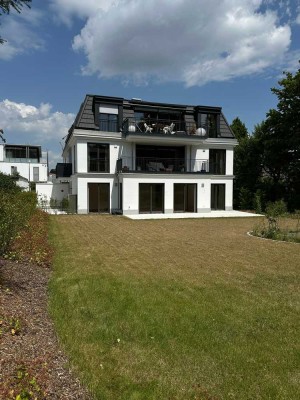 SECRET SALE! Harlaching, Villa mit 4 Zi.- Gartenwhg.! Sonnig und ruhig!