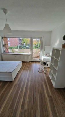 WG-Zimmer, groß mit eigenem Balkon, vollmöbliert mit WLAN, Waschmaschine