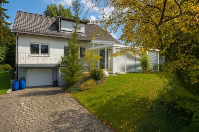 Seltene Gelegenheit im Herzen Neumarkts - gepflegtes EFH mit Garten, EBK und Garage