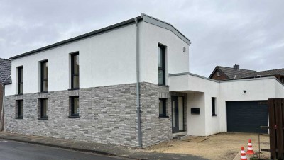 Modernes Einfamilienhaus - Erstbezug nach Kernsanierung in 2025