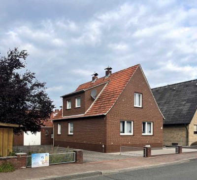 Wohlfühlen im Grünen - gepflegtes Haus mit großzügigem Garten!