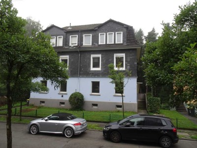 Renovierte 2 Zimmerwohnung in Cronenberg
