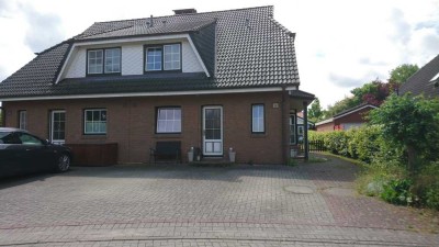 Günstige 5-Raum-Doppelhaushälfte mit gehobener Innenausstattung und EBK in Dätgen