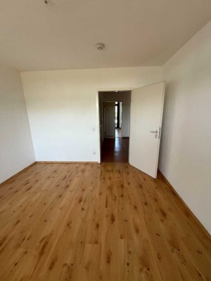 Attraktive 3  Zimmer Wohnung neben dem Rhein-Center![VAC-17315]