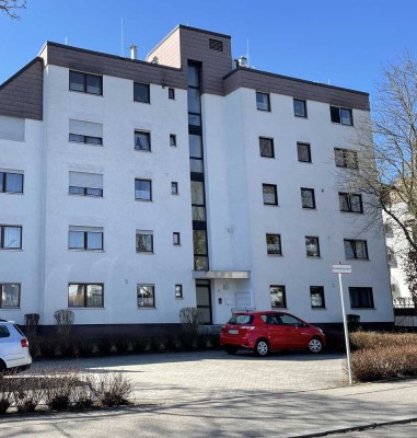 3 Zimmer mit Balkon, Aufzug & Tiefgaragenstellplatz