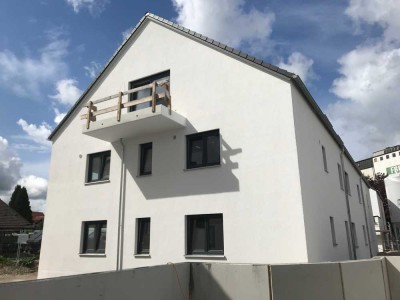 exklusive 2-Zimmer-DG-Wohnung mit Balkon in Moosburg an der Isar