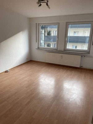Attraktive 2,5-Raum-Wohnung mit EBK und Balkon in Pforzheim