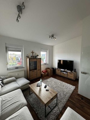 Attraktive 3-Zimmer-Maisonettewohnung mit Terrasse in Frankfurt-Preungesheim