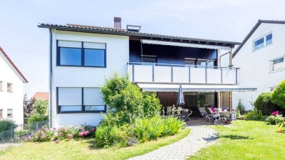 Liebevoll gepflegtes Drei-Parteienhaus in ruhiger Wohnlage