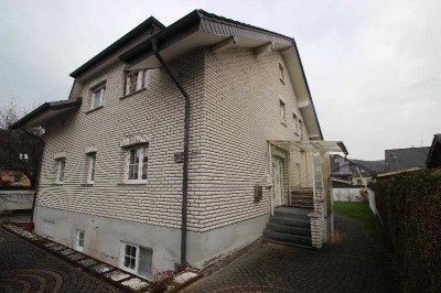 Schickes Zweifamilienhaus  Hennef sehr gute ruhige Lage 3 Bäder Kamin Erker 2 Balkone Garten