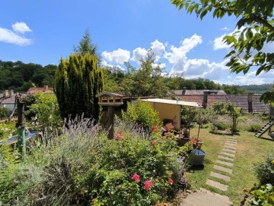 Charmantes Einfamilienhaus mit Traumgarten auf großem Grundstück!