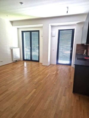 3-Zimmer-Wohnung - hell, modern, hohe Decken