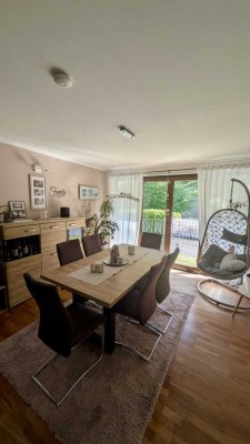 Moderne 4-Zimmerwohnung mit Garten und Balkon