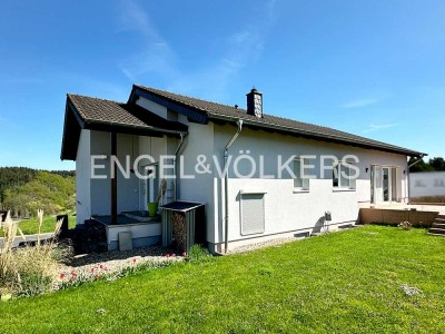 Modernes Einfamilienhaus mit Einliegerwohnung in begehrter Lage