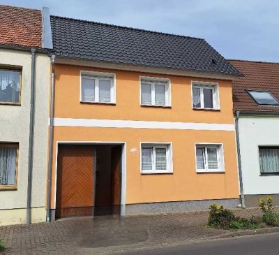 Familienparadies in Möckern: Geräumiges Haus mit großem Garten wartet auf Sie!