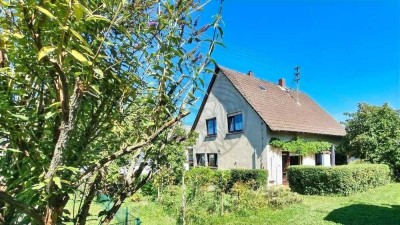 Hadamar: Freistehendes Einfamilienhaus mit Garage und herrlichem Garten