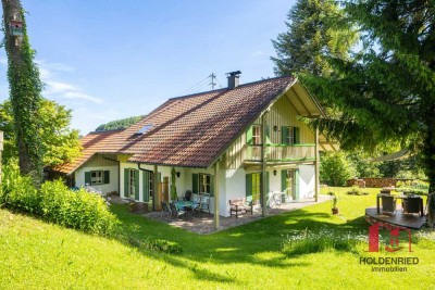 Landsitz im Allgäu: EFH-Landhaus mitten in der Natur bei Ottobeuren!