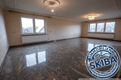 Helle 4-Zimmer-Wohnung mit Balkon und Garage in Aussichtslage von Oberzissen