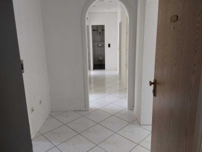 Nähe Hexbachtal und Frintroperstr. Geeignet für Paare und kleine Familien