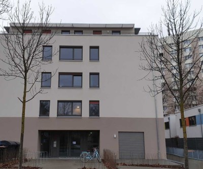 +Lichtdurchflutetes Appartement +Klimaanlage incl. WLAN+ Dachterrasse - auch für 2 Personen
