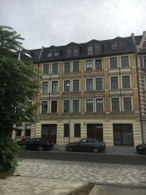 2,5 Raum Wohnung nähe Mückenwirt mit grünem Innenhof und Einbauküche