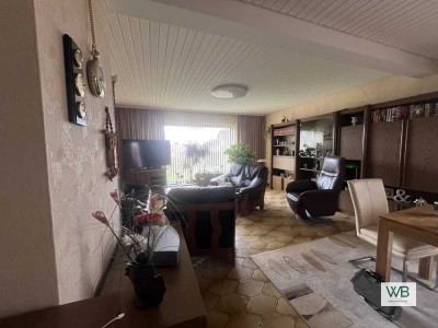 Osloß - Einfamilienhaus mit Einliegerwohnung in toller Lage mit Erbpachtgrundstück