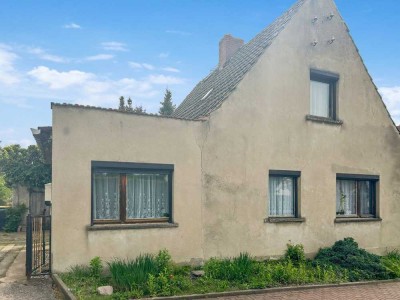 Charmantes Einfamilienhaus mit großem Grundstück in Hillersleben