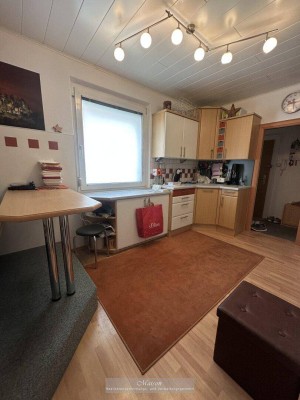 TOPLAGE MEIDLINGER FUSSGÄNGERZONE - VOLLMÖBLIERTE 2-ZIMMERWOHNUNG IN ABSOLUTER RUHELAGE