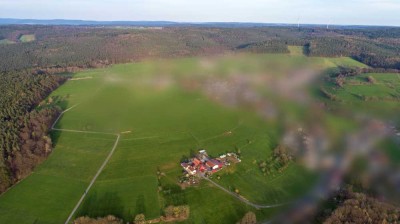 Landwirtschaftliches Anwesen mit 2 Häusern, 7 Wohnungen und viel Land