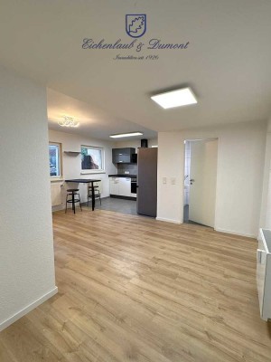Kernsanierte 4-ZKB Wohnung nahe St. Arnualer Markt. Einbauküche + eigener Eingang