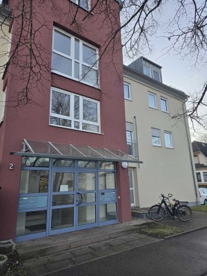 Geschmackvolle 2,5-Raum-EG-Wohnung mit Balkon in Giengen an der Brenz